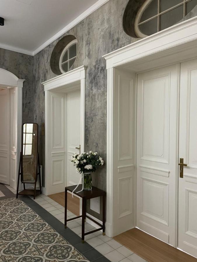 Avanti Palazzo Красков Екстериор снимка